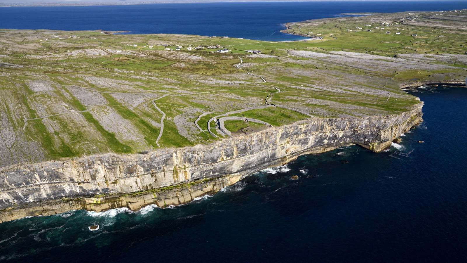 Dun Aengus Inishmore Aran Islands_master-min