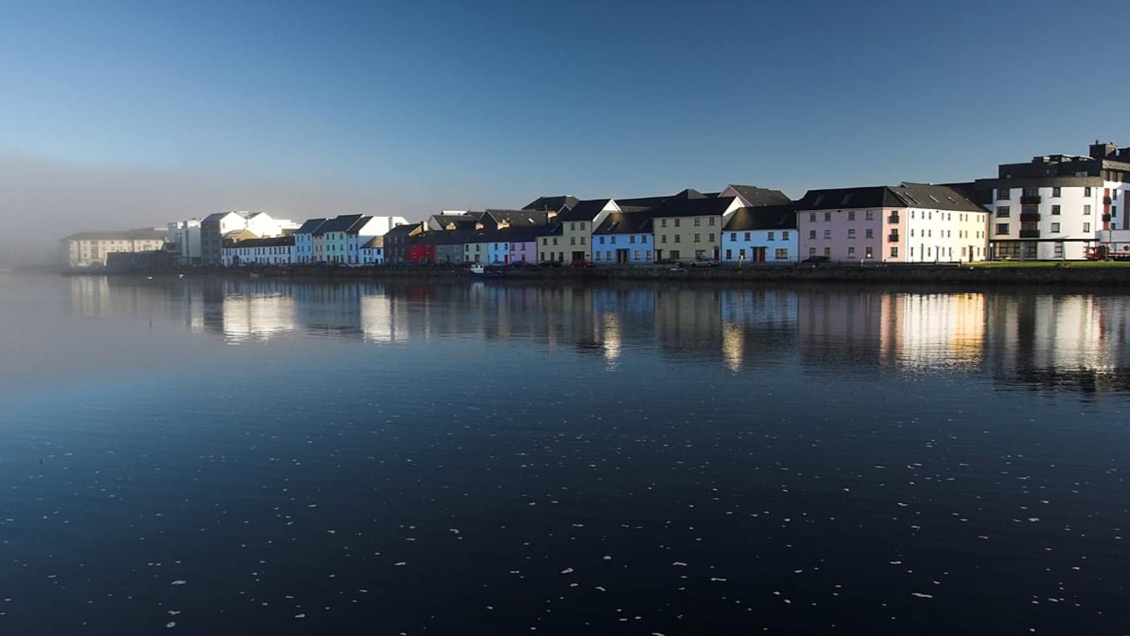 Houses in Galway Bay-min