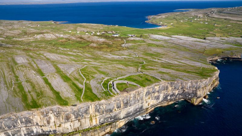 Dun Aengus Inishmore Aran Islands_master