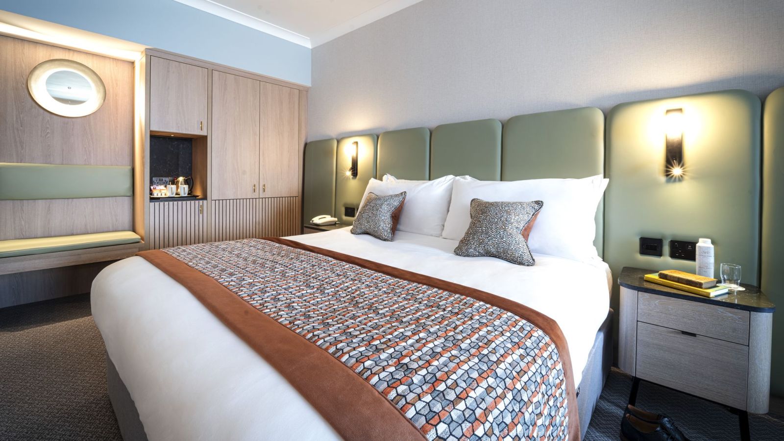 Signature Suite Bed